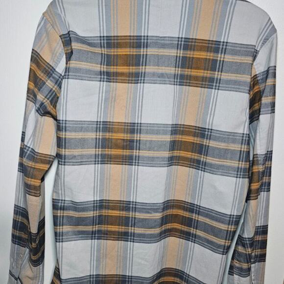 lululemon button down - Picture 2 of 5